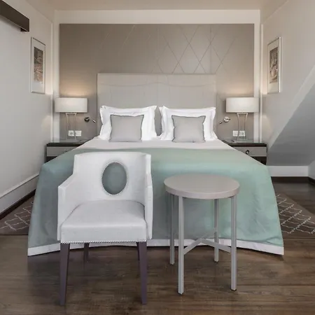 酒店 Bastion Heritage 4*