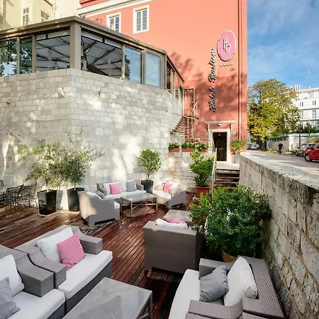 Bastion Heritage - Relais & Chateaux Ζαντάρ