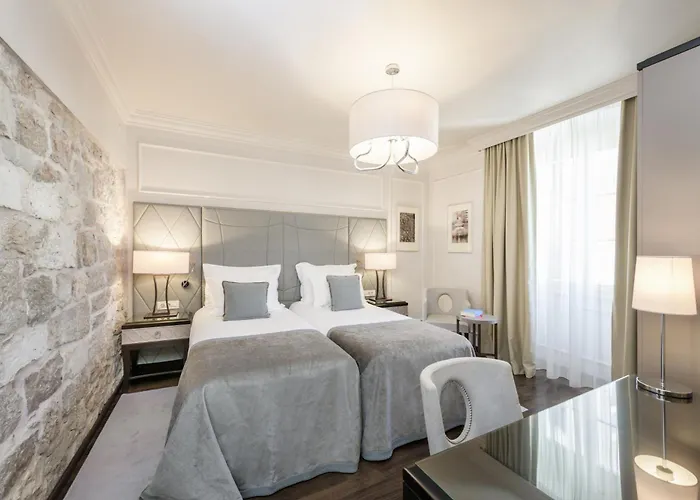 Hotel Bastion Heritage 4*