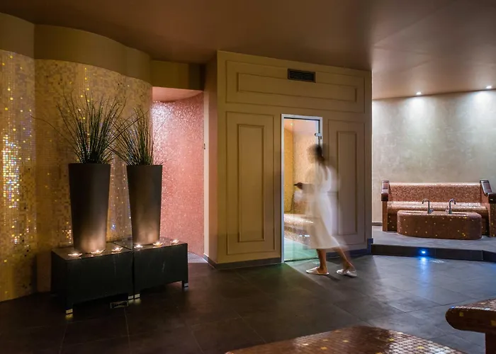 Hotel Bastion Heritage 4*