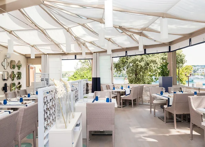 Hotel Bastion Heritage 4*