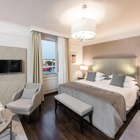 Otel Bastion Heritage 4*