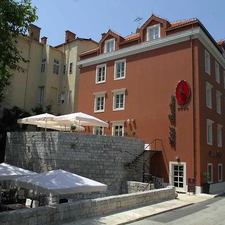 Bastion Heritage Hotel 4*