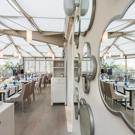 Bastion Heritage 호텔