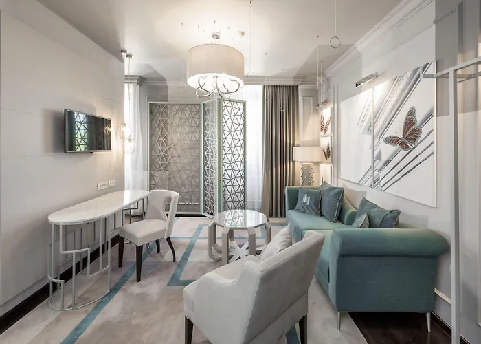 Hotell Bastion Heritage 4*