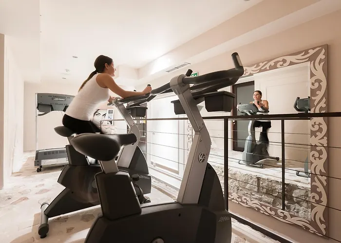 Hotell Bastion Heritage 4*